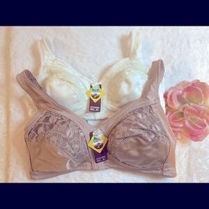 💥Lacy assorted Embroidery floral lace Bras36C